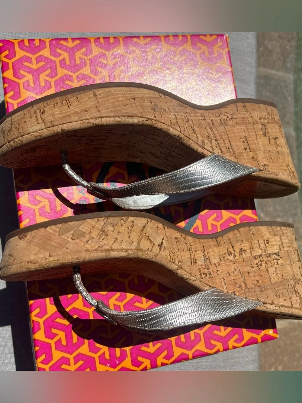 Tory Burch Thora Wedge Thong Sandals Size 8.5